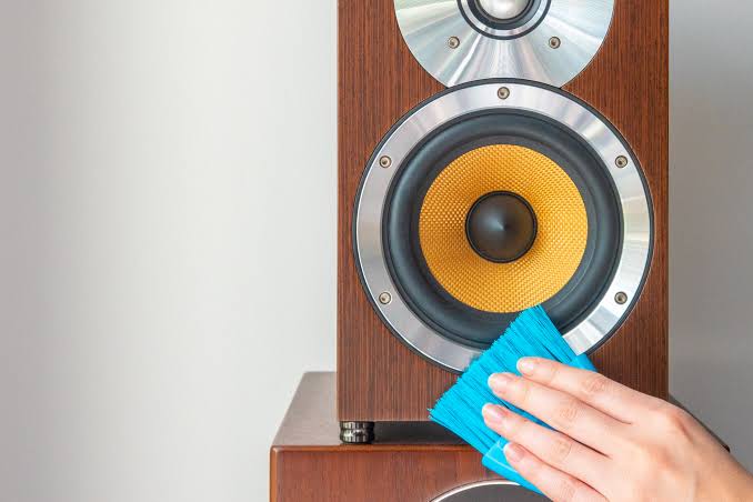 Cleaning Your Speakers